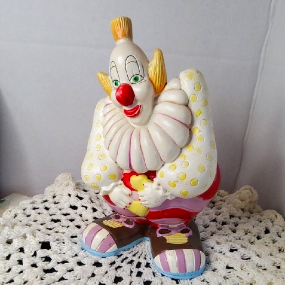 1984 small world clown bank